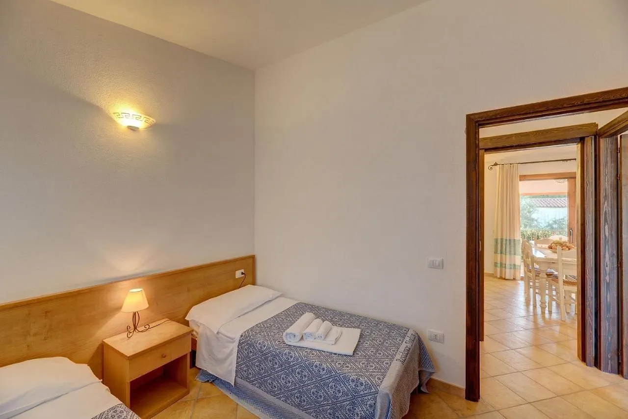 The Fantastic Residenza Badus Two Bedroom Sleeps Six Child Num0818 Badesi Italien