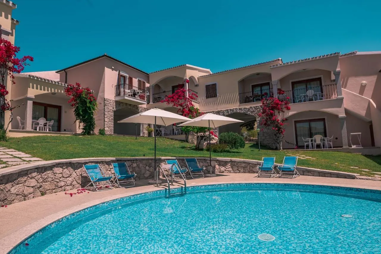 The Fantastic Residenza Badus Two Bedroom Sleeps Six Child Num0818 Badesi Włochy