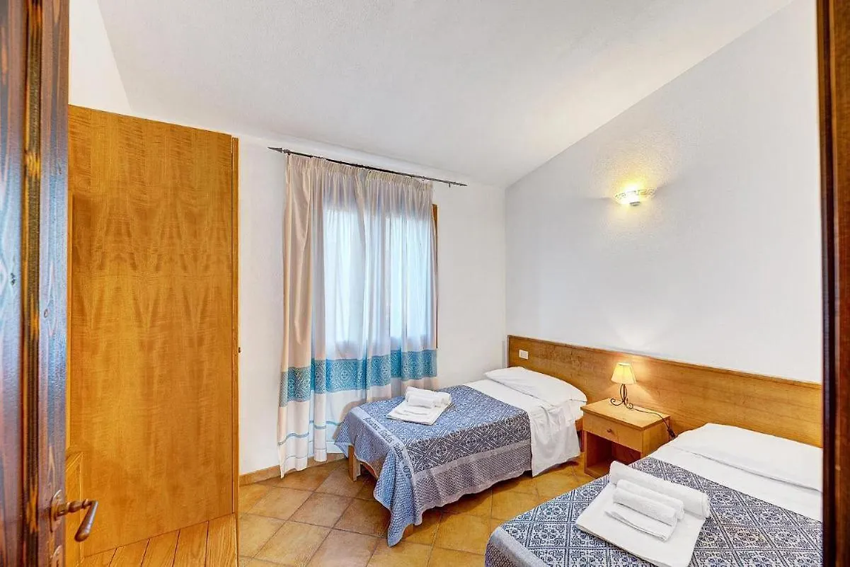 Apartament The Fantastic Residenza Badus Two Bedroom Sleeps Six Child Num0818 Badesi Włochy